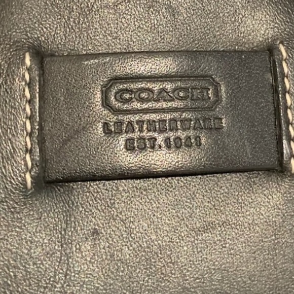 COACH Hamptons Tote Bag - Picture 5 of 11